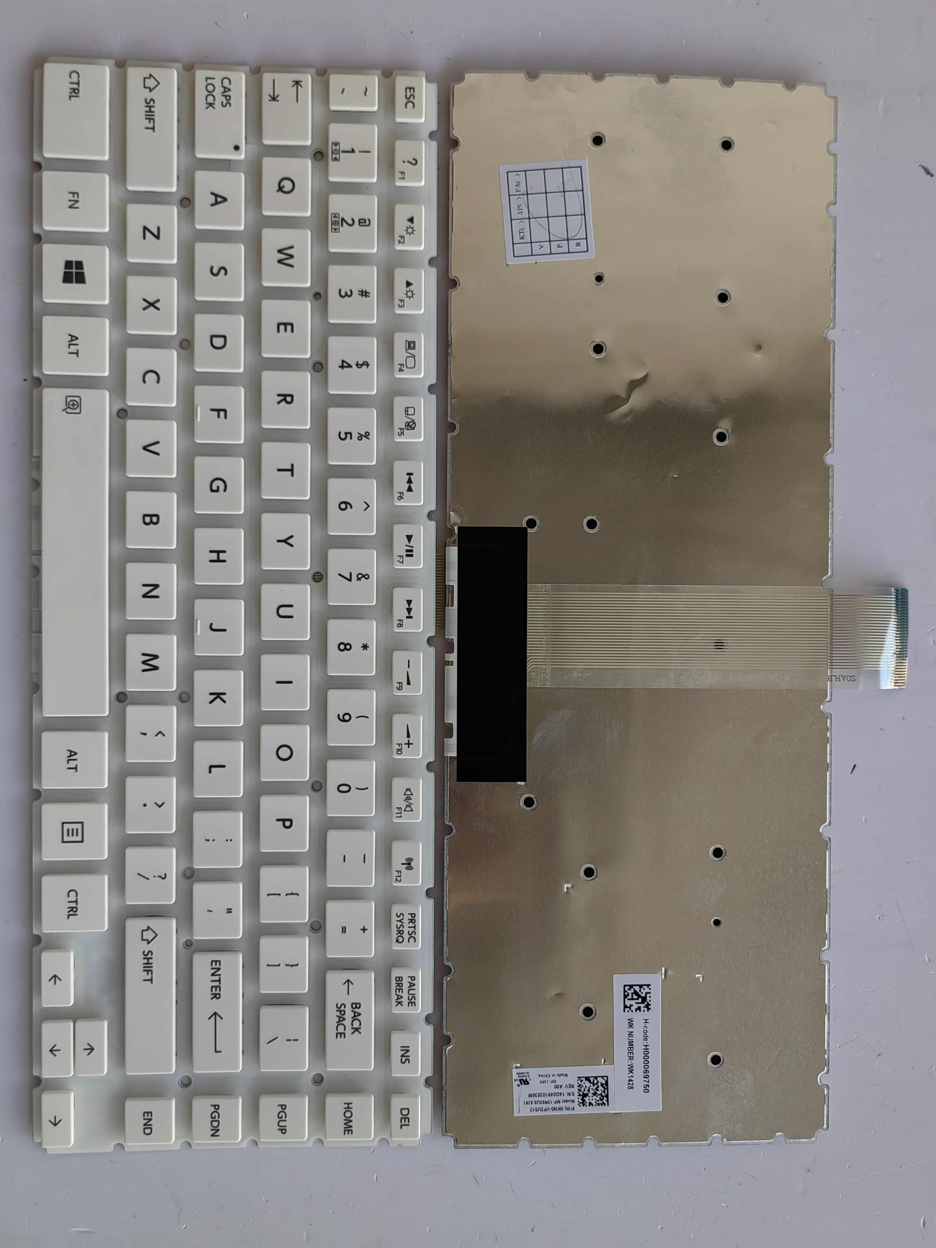 Picture of New Replacement Laptop Keyboard For TOSHIBA L40-B WHITE US Layout